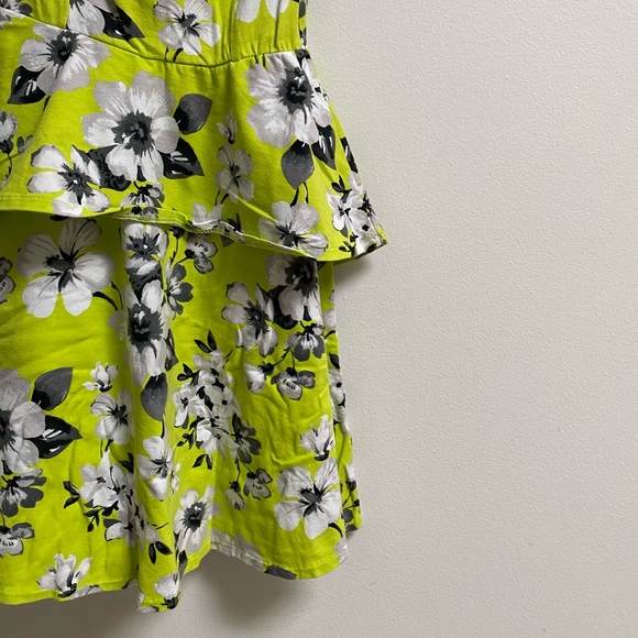 Aeropostale Peplum Green Floral Dress - Picture 2 of 3